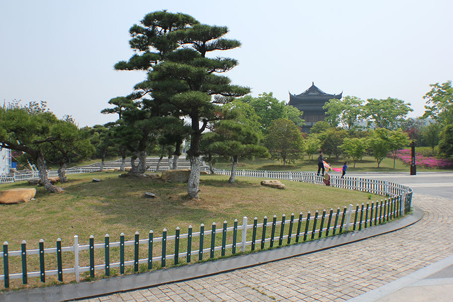 南山風(fēng)景區(qū)西出口